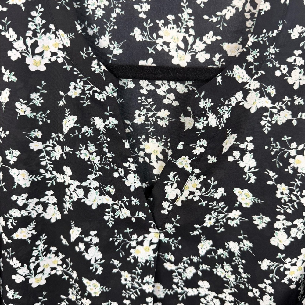 Timeson womens Floral Black & White business casual dressy Blouse tunic. Size XL - Picture 5 of 6